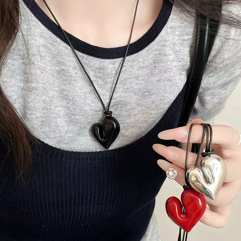 LATS Red Heart Pendant Necklac - Women'S Fashion In The 80S recension och pris