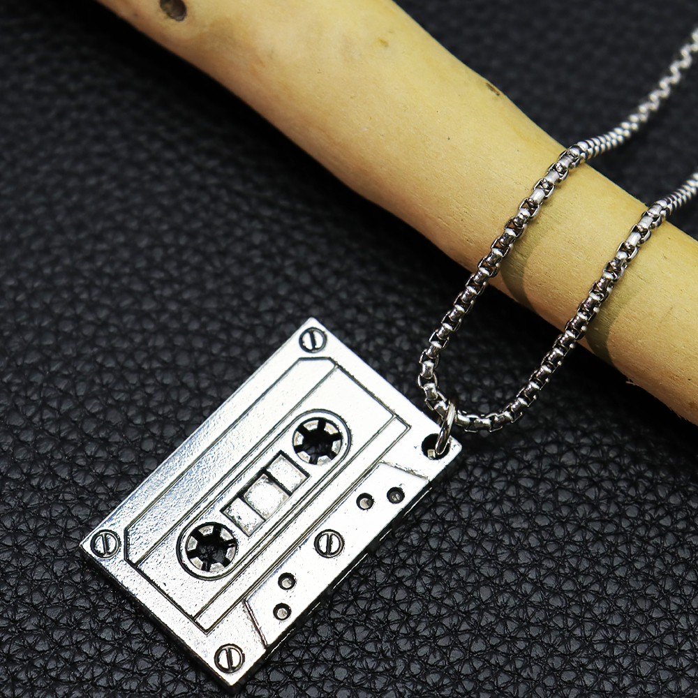 1pc Vintage Cassette Tape Pend - Women'S Fashion In The 80S recension och pris